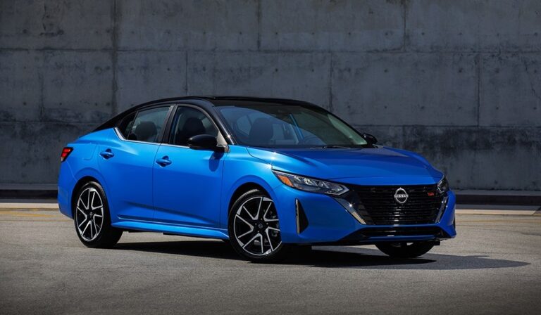Nissan Sentra el sedán más vendido en 2023, se renueva
