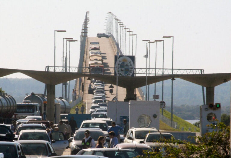 Peajes en puentes internacionales subirán precios: estos serán los nuevos valores a partir del lunes