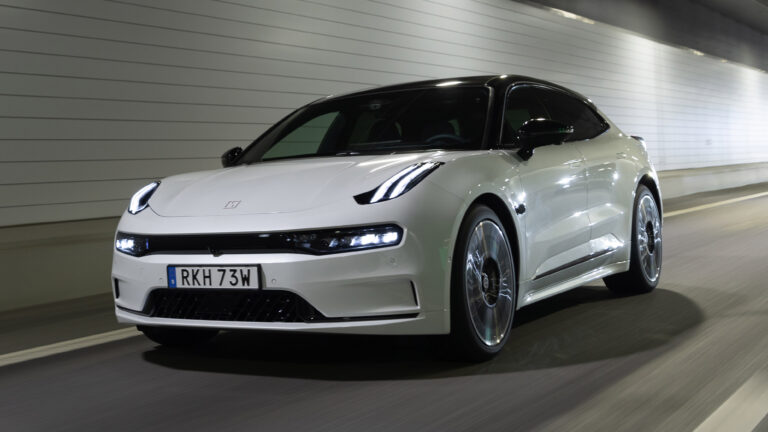 Santa Rosa nos trae un nuevo crossover eléctrico: el Zeekr 001